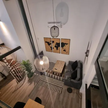Duplex Moderno En Alameda Appartamento
